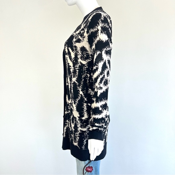 DIANE VON FURSTENBERG Abstract Black Cream Knit Wool Button Long Cardigan Sz S - Picture 6 of 15